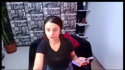 Snapshot of kassandra_james chatting on February 2026 01:18:01 PM kassandra james online show from February 2026 01:18:01 PM