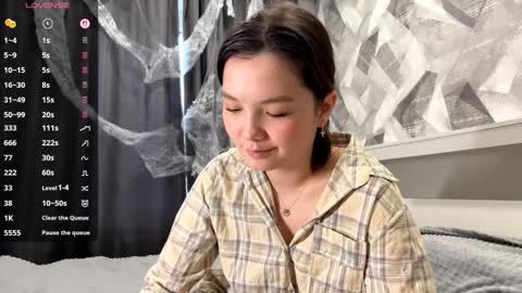 Snapshot of kassandrataulbee chatting on November 2025 08:37:02 AM Kira online show from November 2025 08:37:02 AM