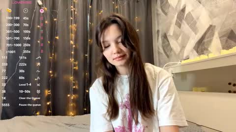 Snapshot of kassandrataulbee chatting on December 2025 09:47:02 AM Kira online show from December 2025 09:47:02 AM