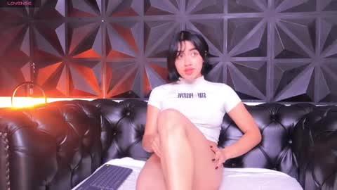 Snapshot of kassianoir_ chatting on February 2025 12:20:01 PM Kasi online show from February 2025 12:20:01 PM