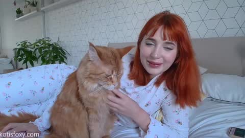 Snapshot of kat_here chatting on December 2024 01:02:02 PM Katya online show from December 2024 01:02:02 PM