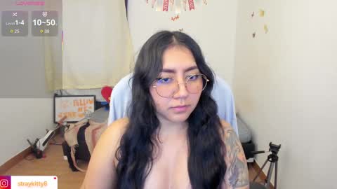 Kat       online show from October 2025 05:22:02 PM