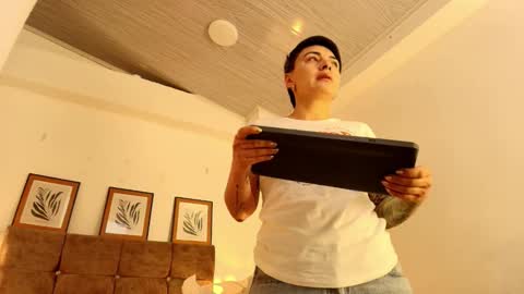 Snapshot of kat_paradisse chatting on March 2026 11:46:01 AM kat paradisse online show from March 2026 11:46:01 AM