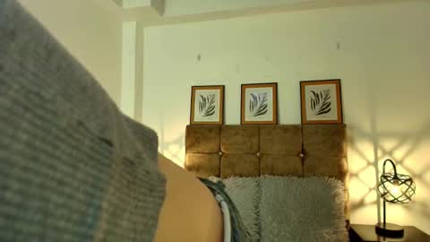 Snapshot of kat_paradisse chatting on March 2026 11:43:02 AM kat paradisse online show from March 2026 11:43:02 AM