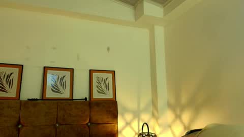 Snapshot of kat_paradisse chatting on April 2026 11:48:01 AM kat paradisse online show from April 2026 11:48:01 AM