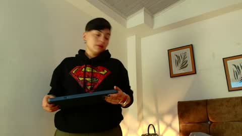 Snapshot of kat_paradisse chatting on April 2026 11:27:01 AM kat paradisse online show from April 2026 11:27:01 AM