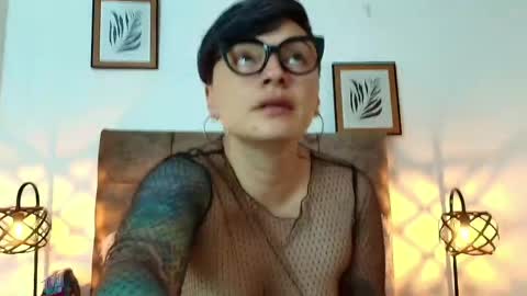 Snapshot of kat_paradisse chatting on May 2026 11:59:02 AM kat paradisse online show from May 2026 11:59:02 AM