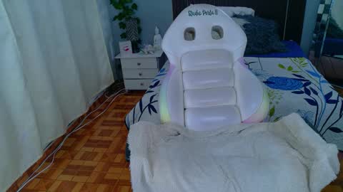 kate online show from December 2025 01:43:01 AM