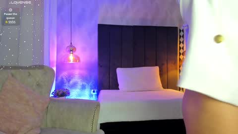 Kat online show from January 2025 11:56:02 AM