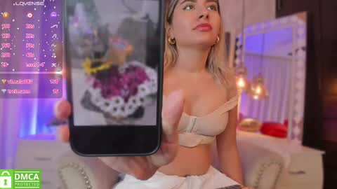 Kat online show from February 2025 03:05:01 PM