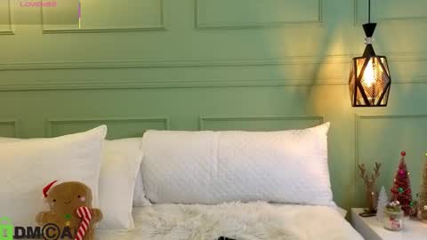 Kat online show from November 2025 11:35:01 AM