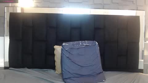 Katalina online show from January 2026 07:11:01 PM