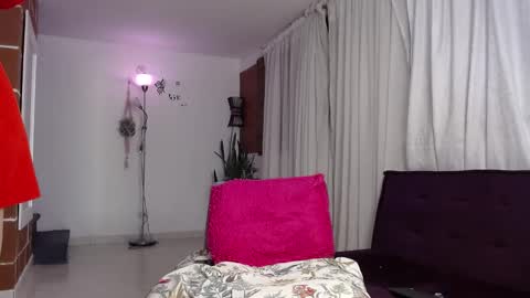 K A T A L I N A online show from January 2025 11:43:01 PM