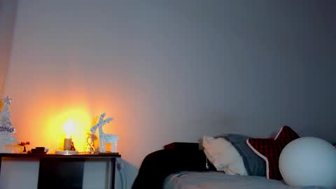 Snapshot of katalinaferreirax chatting on December 2024 12:12:01 AM katalinaferreirax online show from December 2024 12:12:01 AM