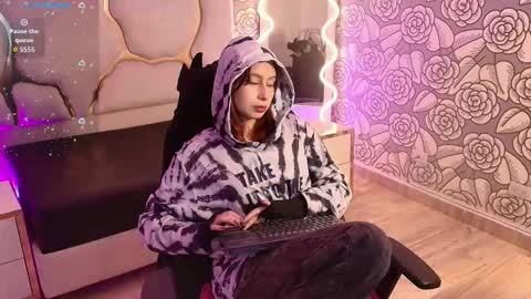 Snapshot of katana_tay chatting on November 2025 12:16:01 PM katana_tay online show from November 2025 12:16:01 PM