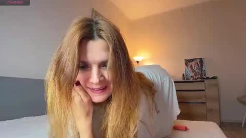 Snapshot of kate__love chatting on November 2025 11:00:01 AM Kate online show from November 2025 11:00:01 AM