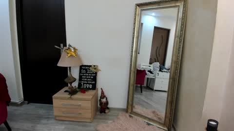 Snapshot of kate_belle chatting on January 2025 09:52:01 PM Kate online show from January 2025 09:52:01 PM