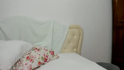 Snapshot of kate_cherry25 chatting on February 2025 05:15:02 PM kate cherry25 online show from February 2025 05:15:02 PM