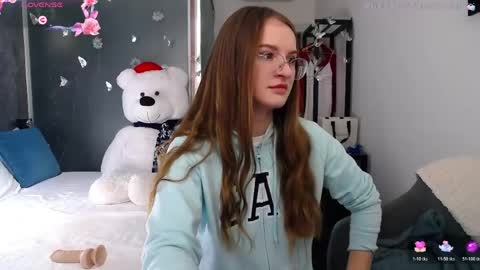 Snapshot of kate_jonson chatting on May 2026 06:54:01 AM .Be kind and gentle with me and I will do my best for you. online show from May 2026 06:54:01 AM