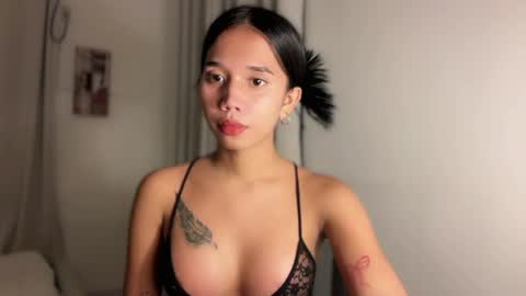 Trixie 31 online show from April 2026 01:41:01 PM