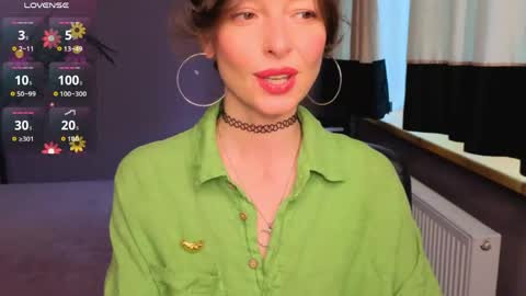 Snapshot of kate_millersi chatting on June 2026 11:48:01 AM Kare online show from June 2026 11:48:01 AM