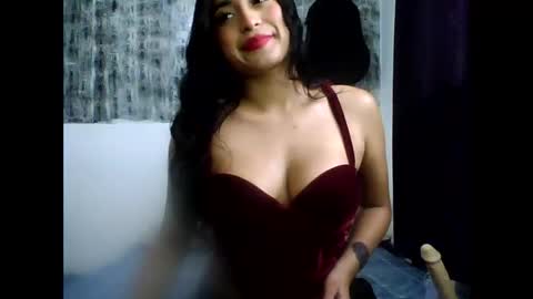 Danna online show from June 2026 07:19:02 PM