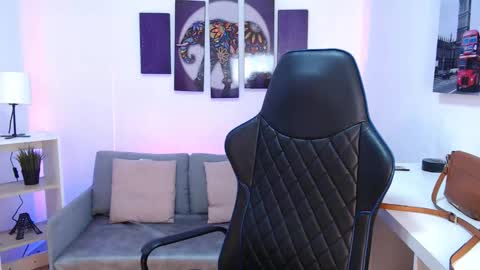 Kate  online show from November 2025 11:10:02 AM