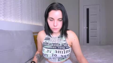 Snapshot of kate_ree_ chatting on January 2025 07:41:02 PM KATE online show from January 2025 07:41:02 PM