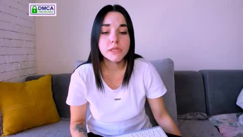 Snapshot of kate_ree_ chatting on September 2025 04:56:01 AM KATE online show from September 2025 04:56:01 AM