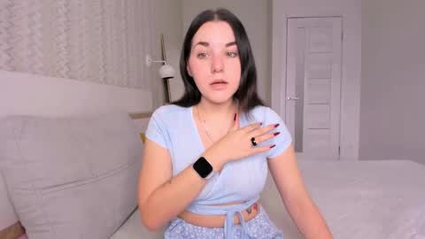 Snapshot of kate_ree_ chatting on October 2025 09:17:01 AM KATE online show from October 2025 09:17:01 AM