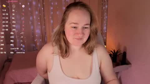 Snapshot of kate_rest chatting on April 2026 07:01:01 AM Kate Follow me dear online show from April 2026 07:01:01 AM