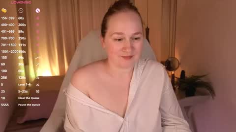 Snapshot of kate_rest chatting on June 2026 11:32:01 AM Kate Follow me dear online show from June 2026 11:32:01 AM