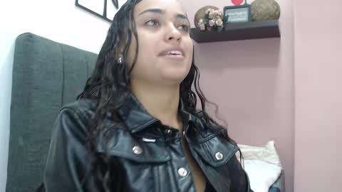 Kari online show from February 2025 01:08:02 PM