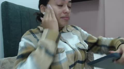 Kari online show from March 2025 01:40:01 PM