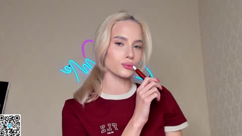 Snapshot of katebremar chatting on December 2024 01:10:02 AM online show from December 2024 01:10:02 AM