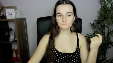 Snapshot of katedesire chatting on December 2024 02:30:02 PM Kate  online show from December 2024 02:30:02 PM