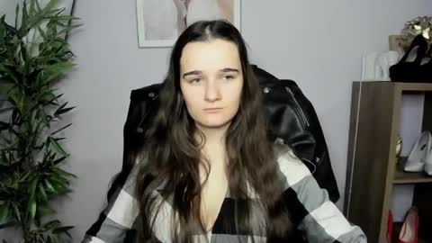 Snapshot of katedesire chatting on December 2024 08:28:02 AM Kate  online show from December 2024 08:28:02 AM