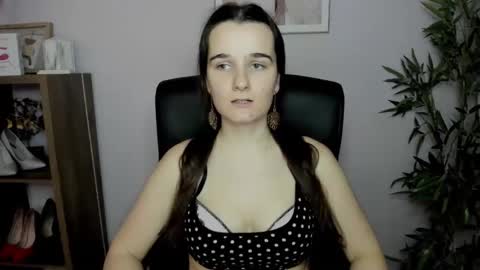 Snapshot of katedesire chatting on January 2025 01:51:02 PM Kate  online show from January 2025 01:51:02 PM