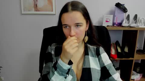 Snapshot of katedesire chatting on October 2025 06:45:01 AM Kate  online show from October 2025 06:45:01 AM