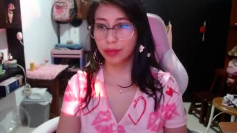 Snapshot of kateeen18 chatting on July 2026 01:55:02 AM Kateeen18 online show from July 2026 01:55:02 AM