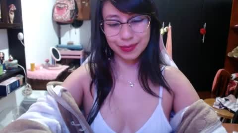 Snapshot of kateeen18 chatting on July 2026 05:14:01 AM Kateeen18 online show from July 2026 05:14:01 AM