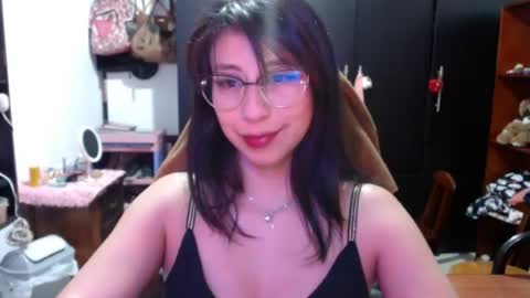 Snapshot of kateeen18 chatting on August 2026 04:22:01 AM Kateeen18 online show from August 2026 04:22:01 AM