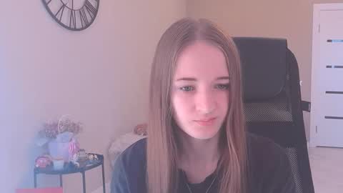 Snapshot of katekayer chatting on September 2025 08:27:02 AM katekayer online show from September 2025 08:27:02 AM