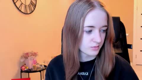Snapshot of katekayer chatting on November 2025 10:48:02 AM katekayer online show from November 2025 10:48:02 AM