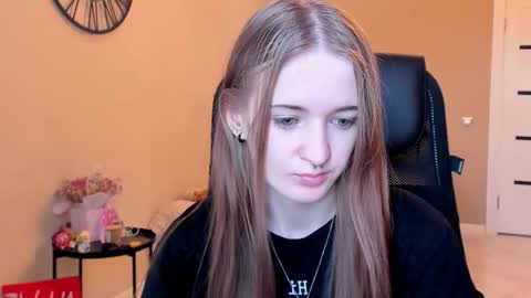 Snapshot of katekayer chatting on November 2025 10:48:01 AM katekayer online show from November 2025 10:48:01 AM