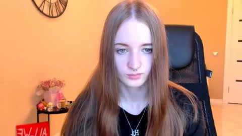 Snapshot of katekayer chatting on November 2025 11:41:01 AM katekayer online show from November 2025 11:41:01 AM