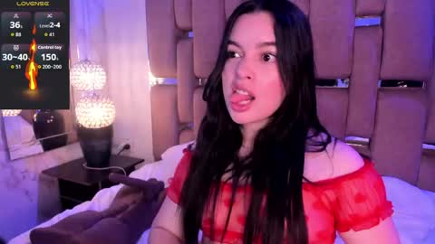 Snapshot of kateleeh_ chatting on April 2026 10:12:02 PM Kate online show from April 2026 10:12:02 PM