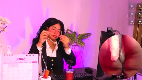 Snapshot of katelovings chatting on April 2026 01:31:01 PM katelovings online show from April 2026 01:31:01 PM