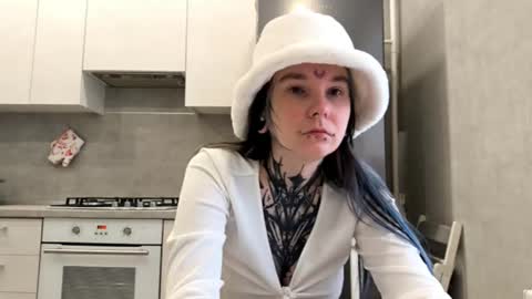 Milana online show from March 2026 06:08:02 AM