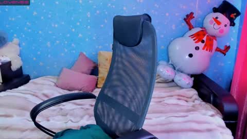 Katty online show from December 2025 08:54:02 AM